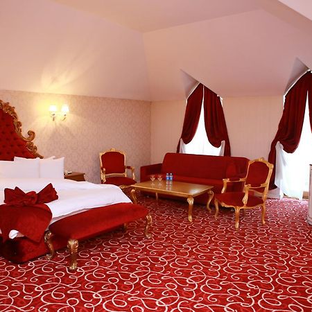 Deluxe Hotel Gandża Zewnętrze zdjęcie