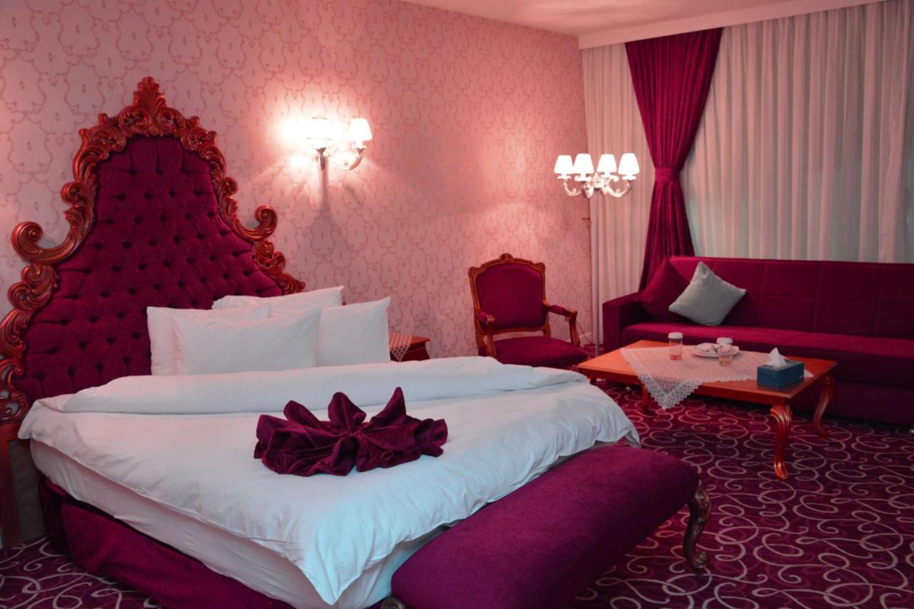 Deluxe Hotel Gandża Zewnętrze zdjęcie