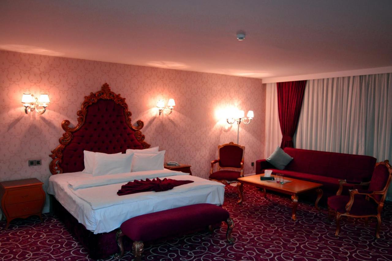 Deluxe Hotel Gandża Zewnętrze zdjęcie