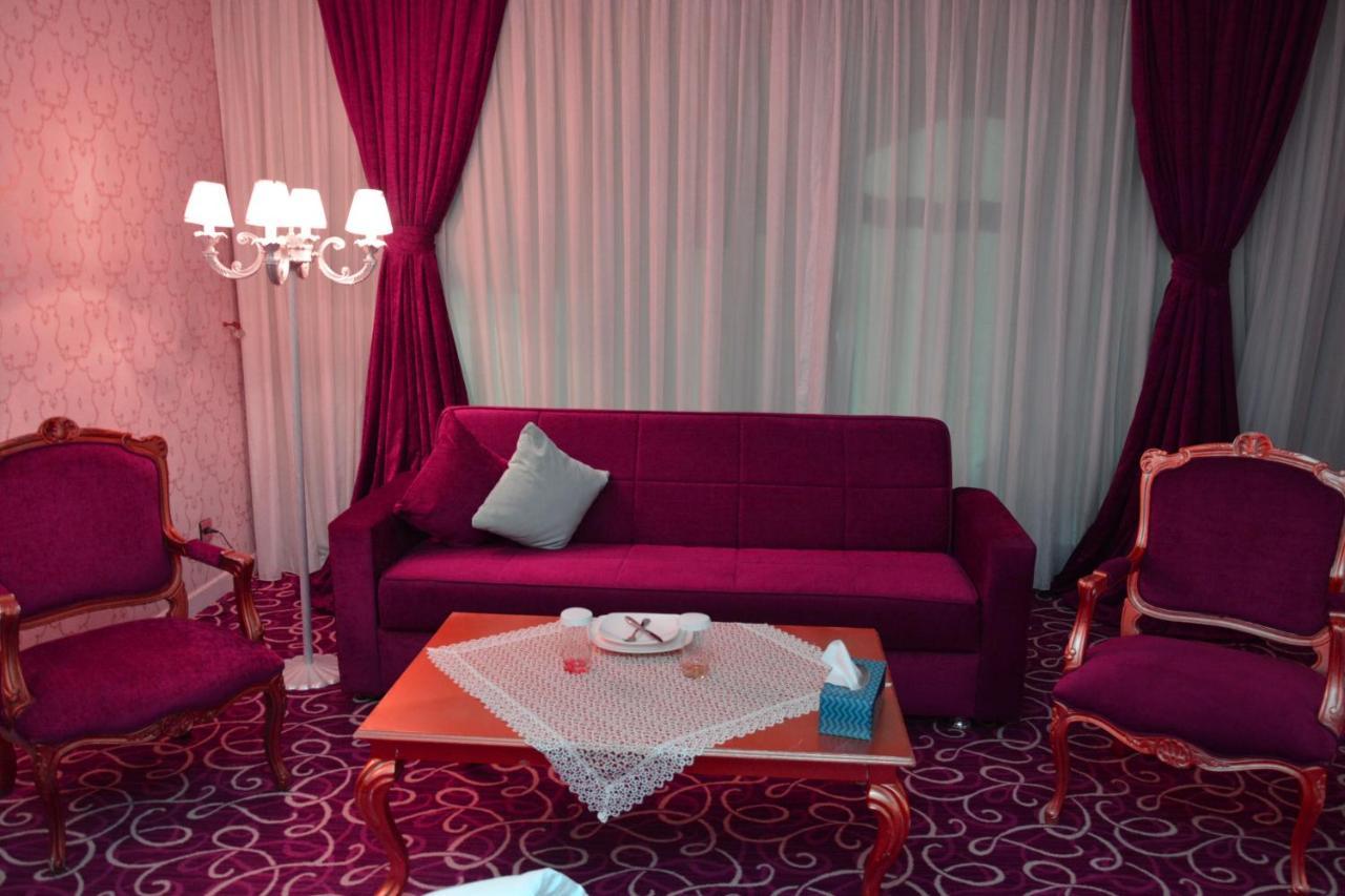 Deluxe Hotel Gandża Zewnętrze zdjęcie