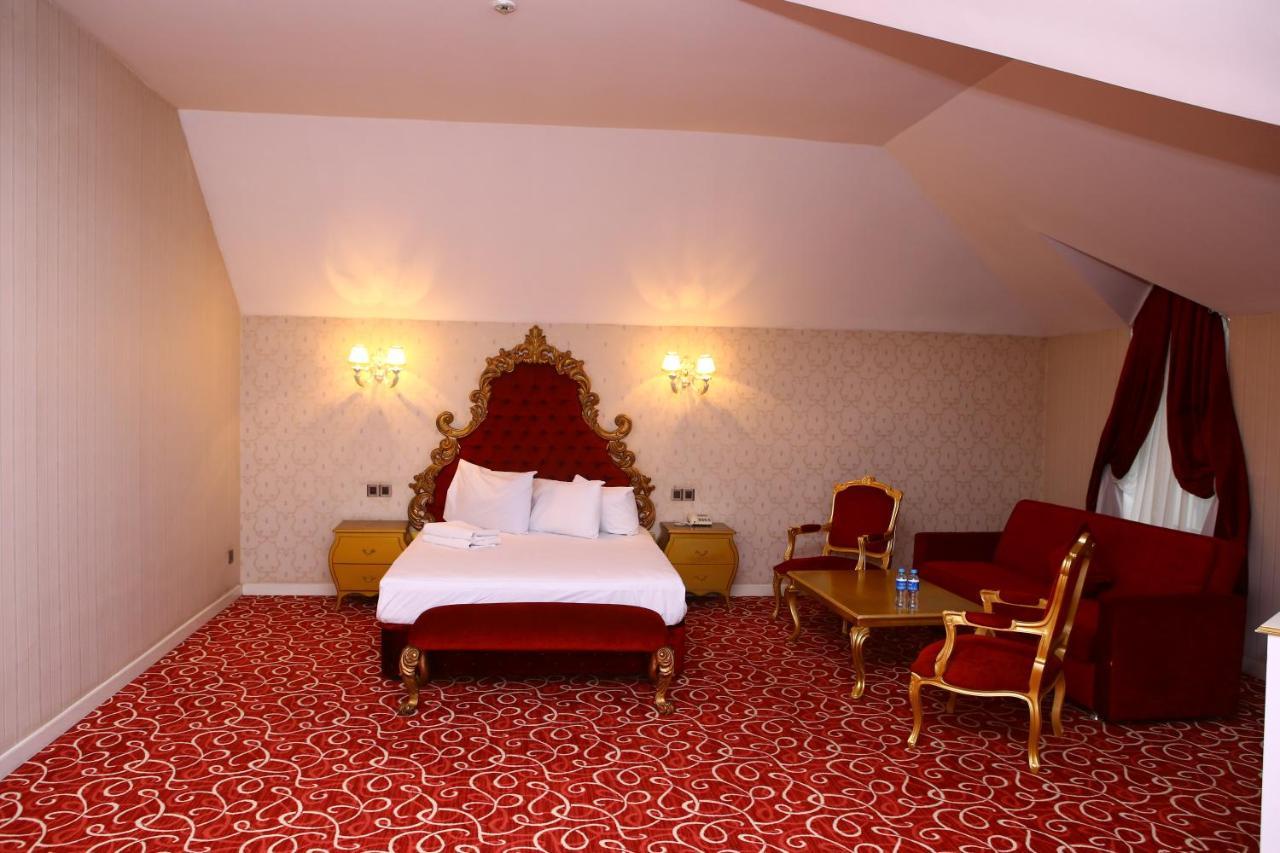 Deluxe Hotel Gandża Zewnętrze zdjęcie
