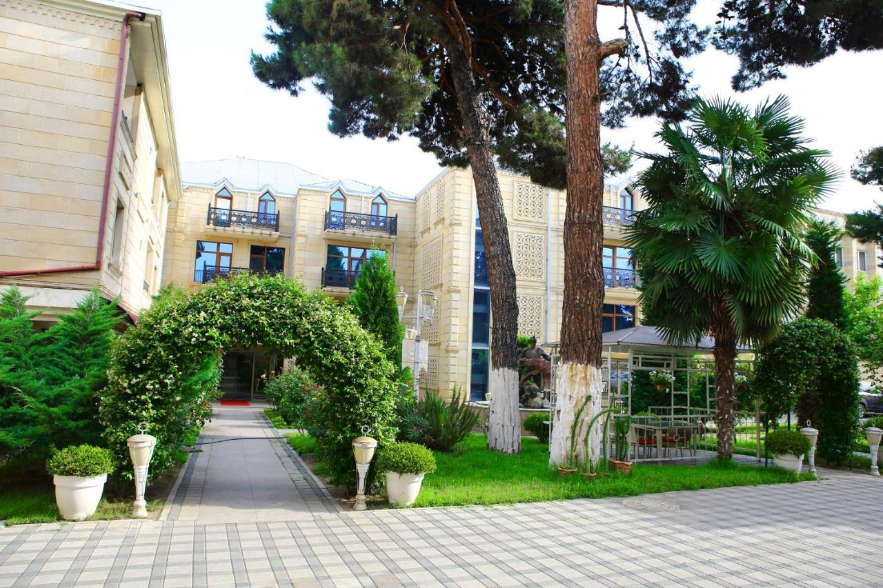 Deluxe Hotel Gandża Zewnętrze zdjęcie