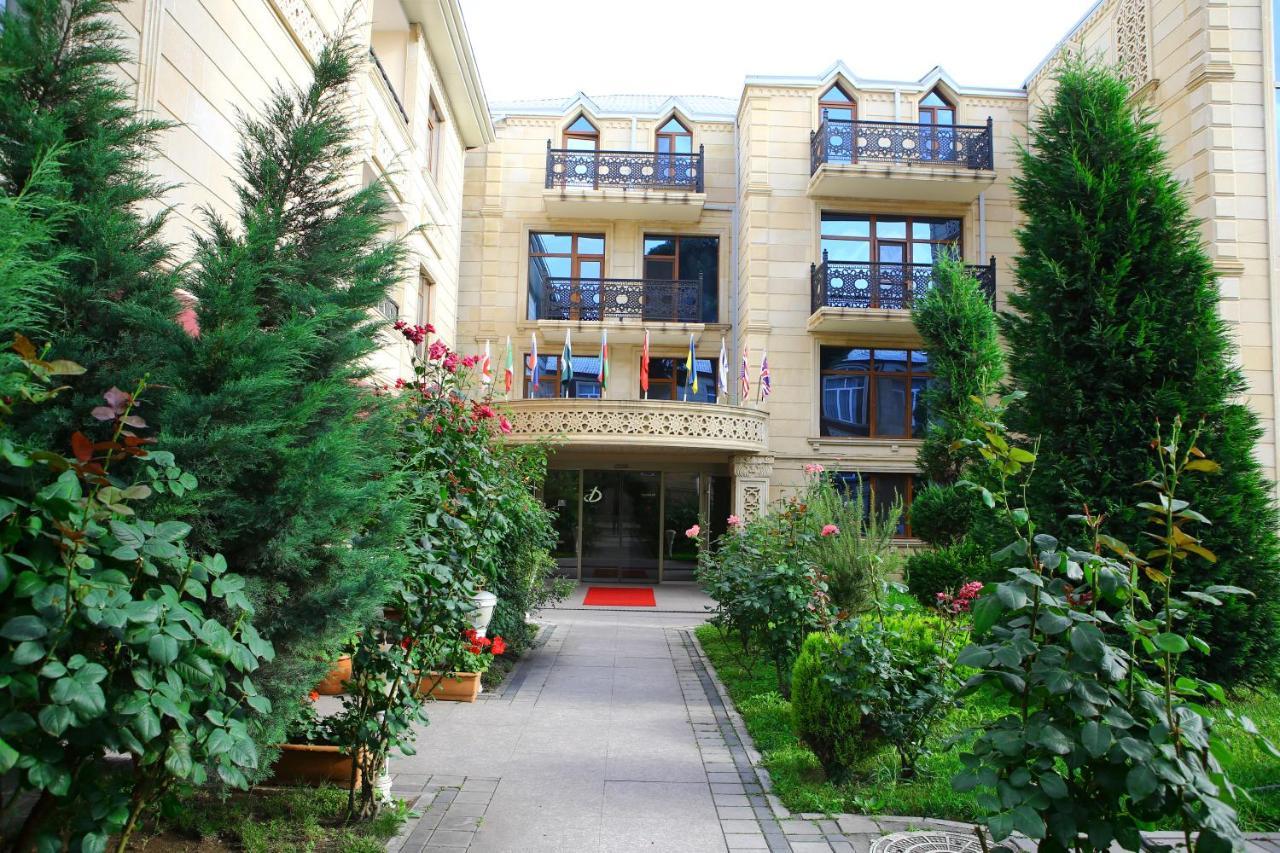 Deluxe Hotel Gandża Zewnętrze zdjęcie