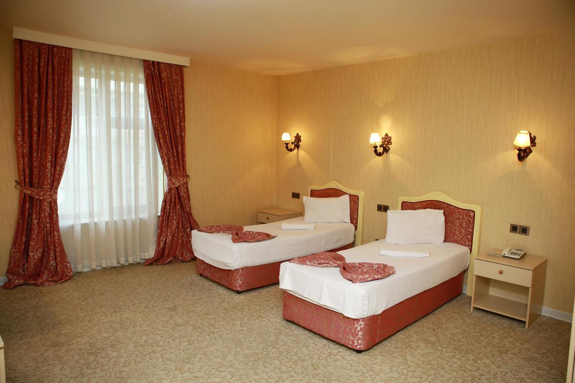 Deluxe Hotel Gandża Zewnętrze zdjęcie