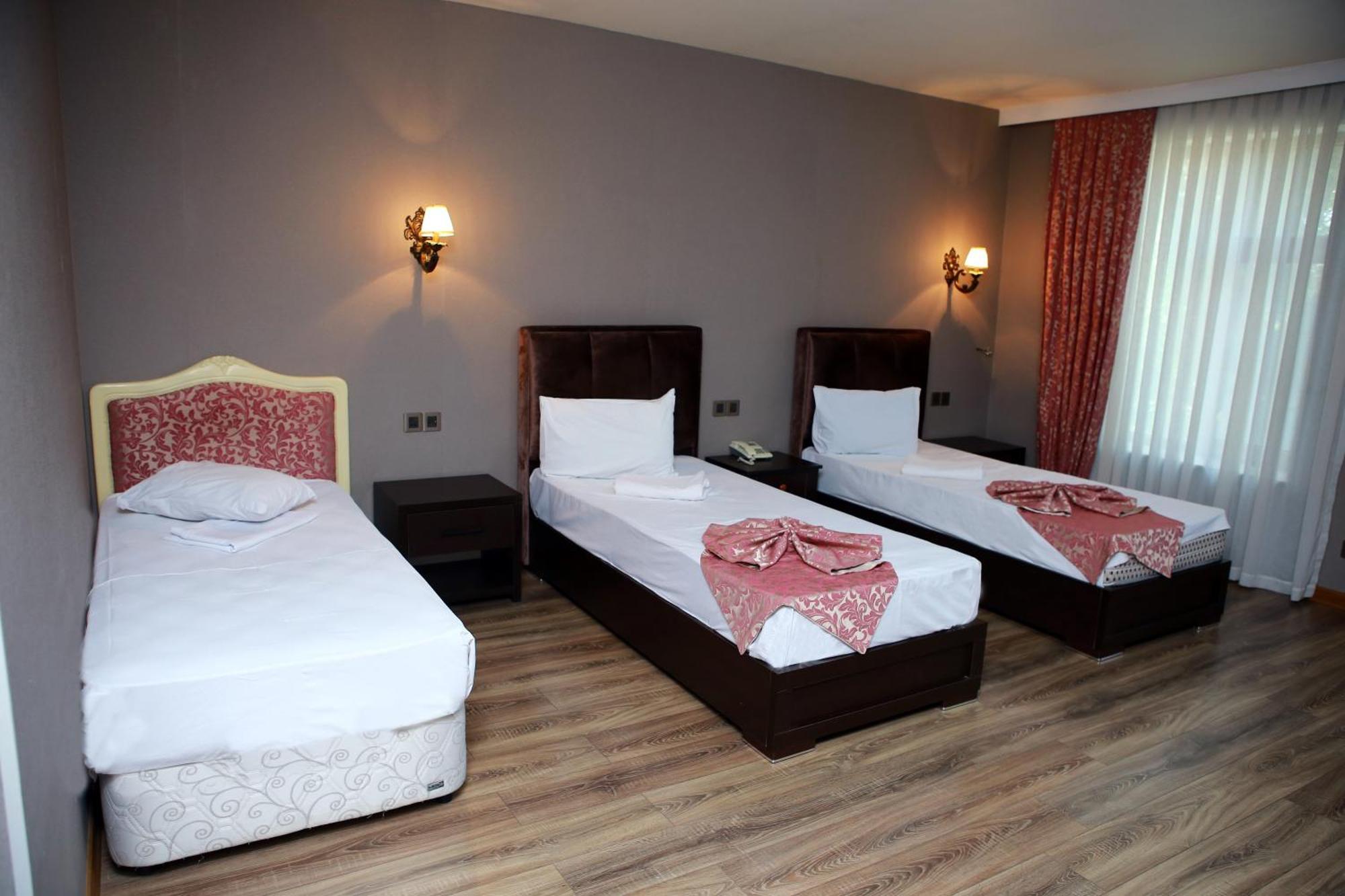 Deluxe Hotel Gandża Zewnętrze zdjęcie