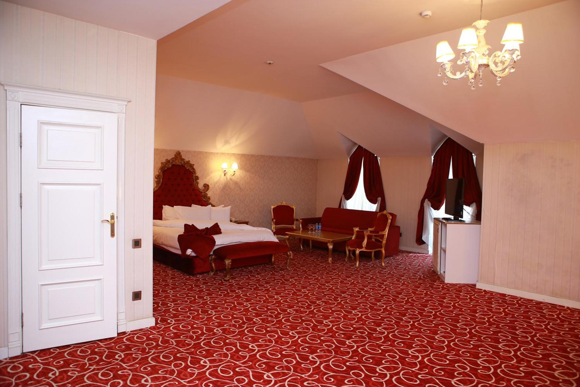 Deluxe Hotel Gandża Zewnętrze zdjęcie