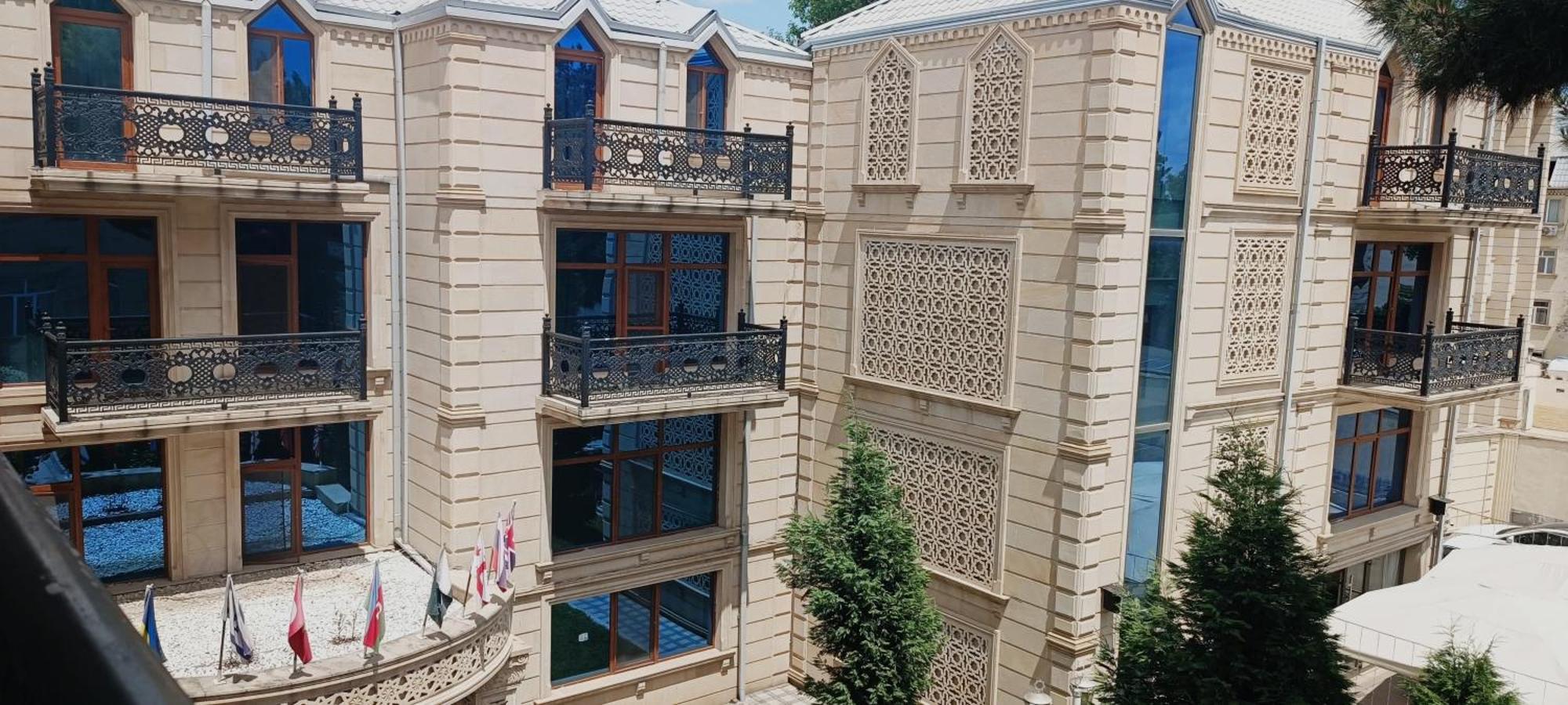 Deluxe Hotel Gandża Zewnętrze zdjęcie